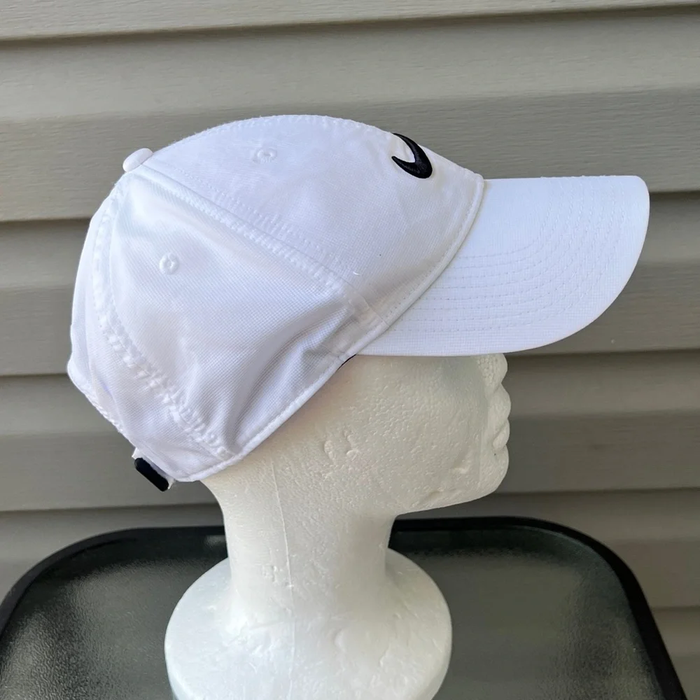 Nike Dri Fit Legacy 91 White Swoosh Logo Strap Back SO